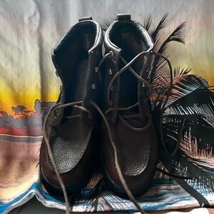 Justin Ladies Rustic Cowhide Chukka Boots size 9 women'ss